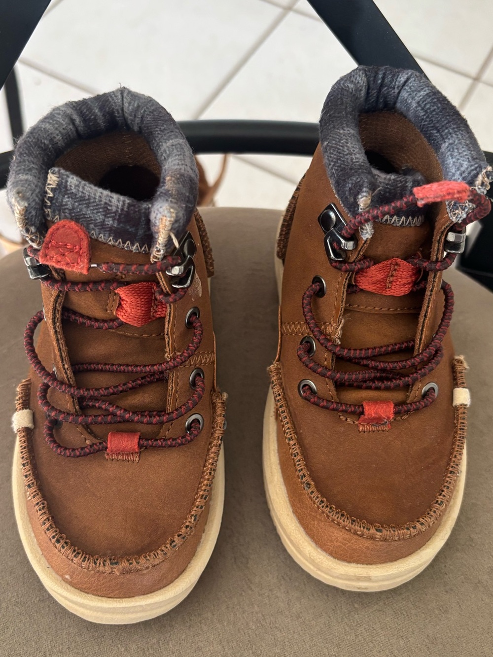 Size 8 Hey Dude Cognac Bradley Plaid lining Easy On lace T Boots.  In EUC!